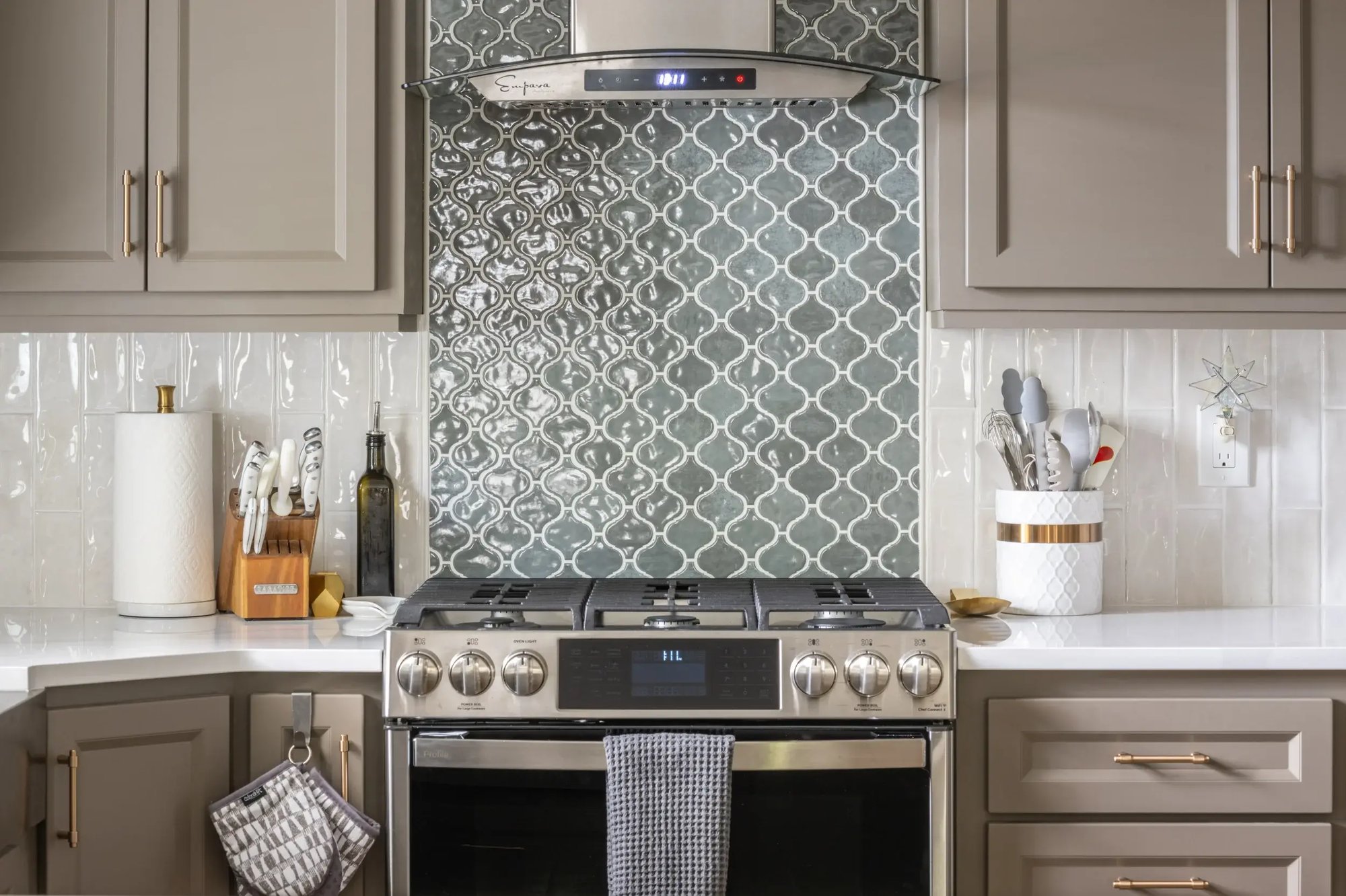 Top Kitchen Cabinet Refacing Near Me | Kitchen Magic - Economical Kitchen Refacing Solutions Us Near Me